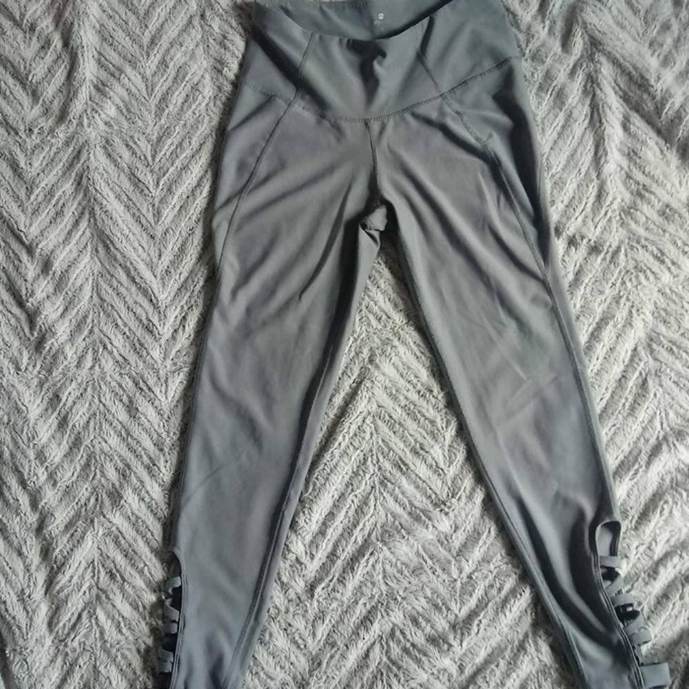Gray leggings